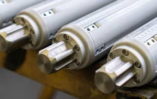 Movable expansion shaft